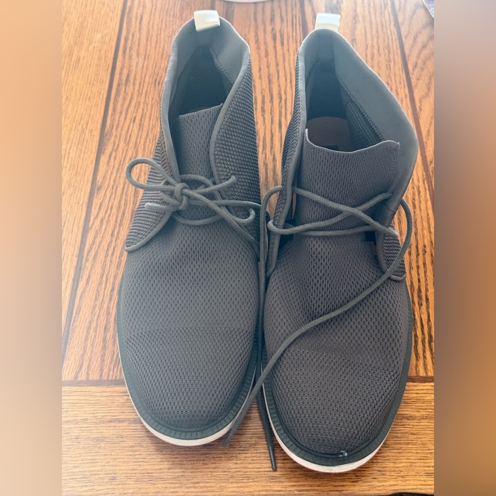 Stylish Gray Men's Shoes